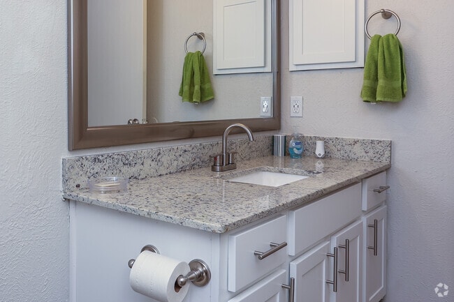 1BR, 1BA - A2 - 686SF - Eastgrove