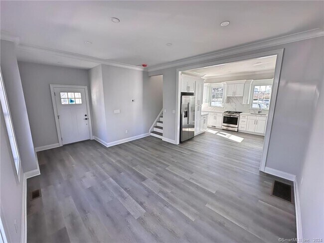 Building Photo - 59 Van Zant St