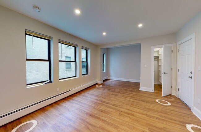 Foto del edificio - 835 Beacon St
