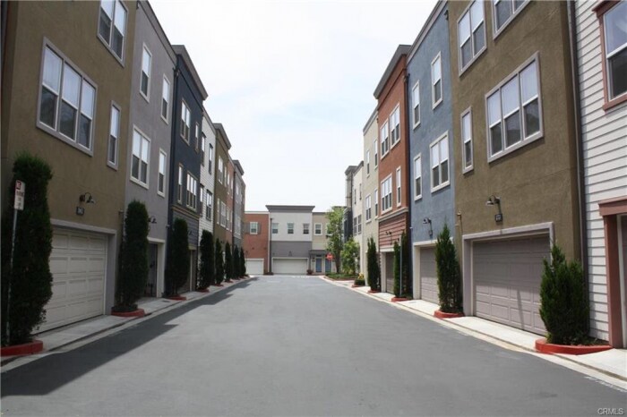 Foto principal - 3 bedroom in Covina CA 91723