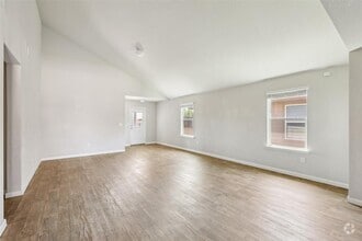 Building Photo - 210 Seaholm Ln