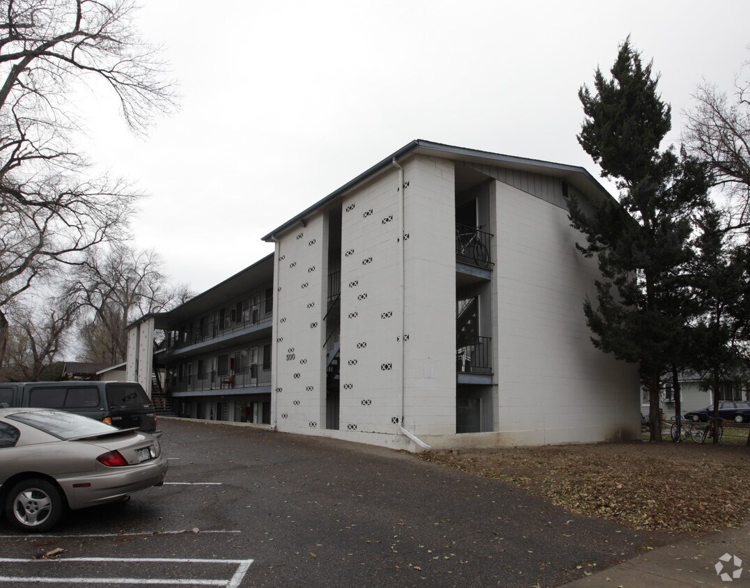 Primary Photo - 500 Laporte Ave