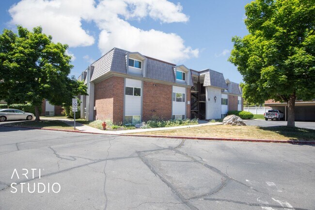 Building Photo - Adorable 3-Bedroom Condo in Prime Provo Lo...