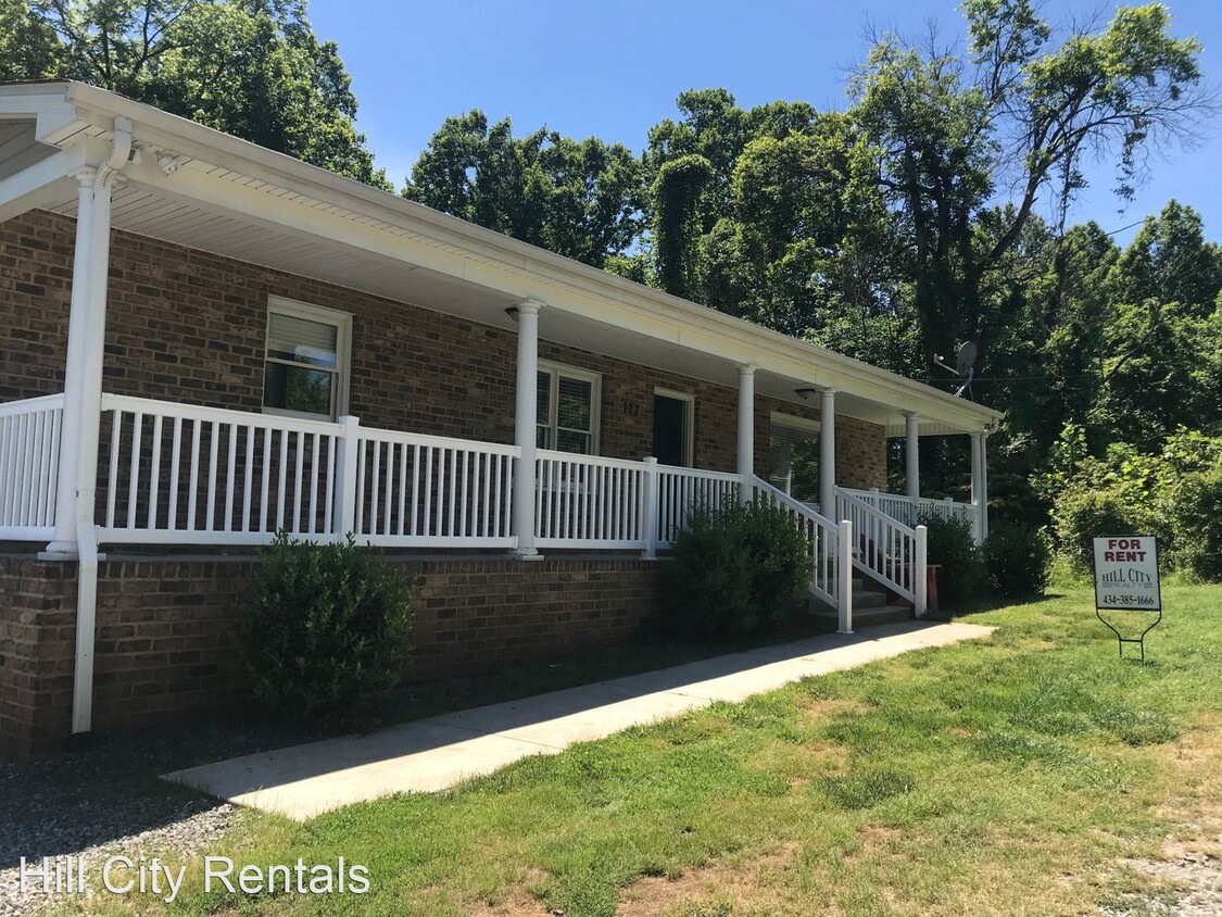 Primary Photo - 3 br, 2 bath House - 127 Creekview Court