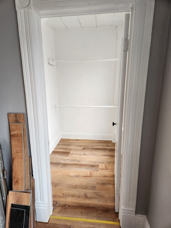 Master Bedroom Walkin Closet - 14 Walker St