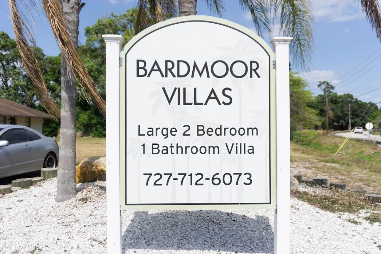 Foto del edificio - Bardmoor Villas