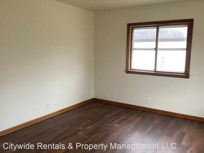 Building Photo - 2 br, 1 bath House - 5308 N 87th St
