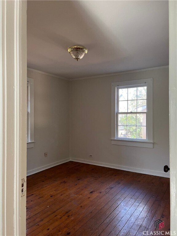 Building Photo - 2110 S Lumpkin St