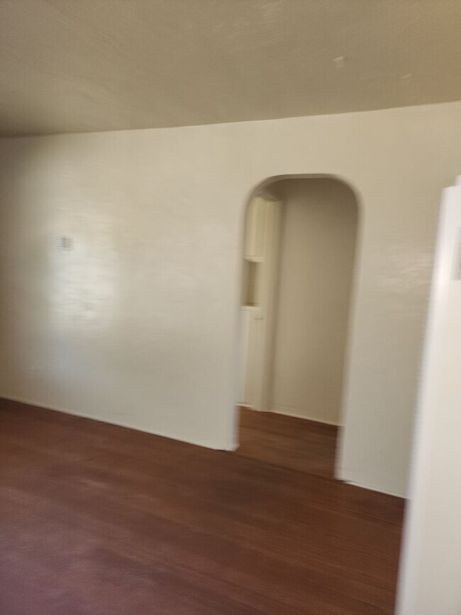 Foto del edificio - Escalon cute 2 bedroom duplex w/garage