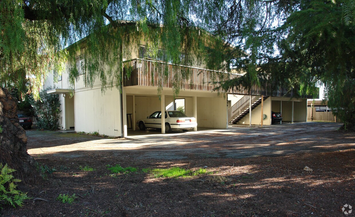 Foto del edificio - 2696 Miller Ave