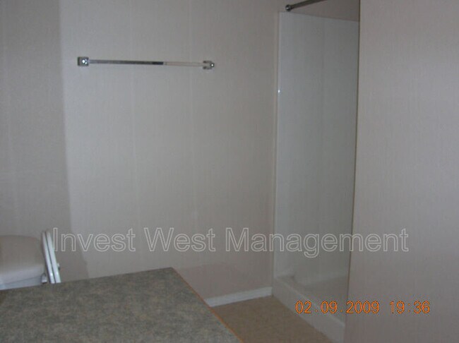 Foto del edificio - 1992 Meadowood Loop