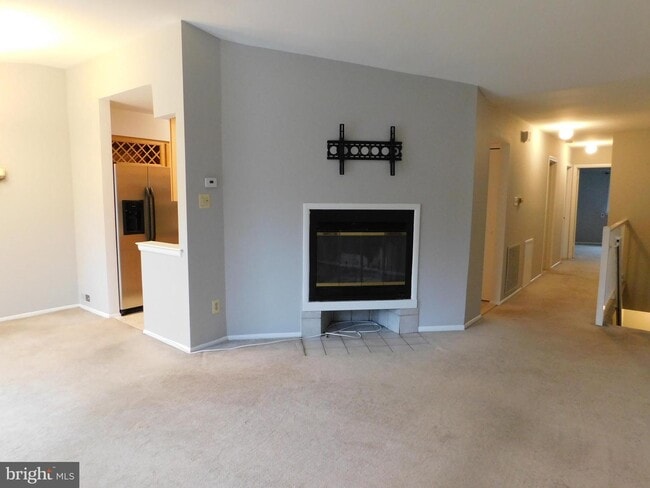 Building Photo - 105B Mulberry Cove