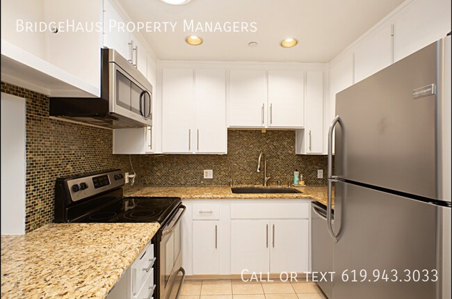 Building Photo - Great 2 Bed/2 Bath Mission Hills Condo Wit...