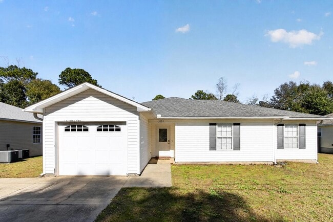 Building Photo - 3151 Forrest Ave