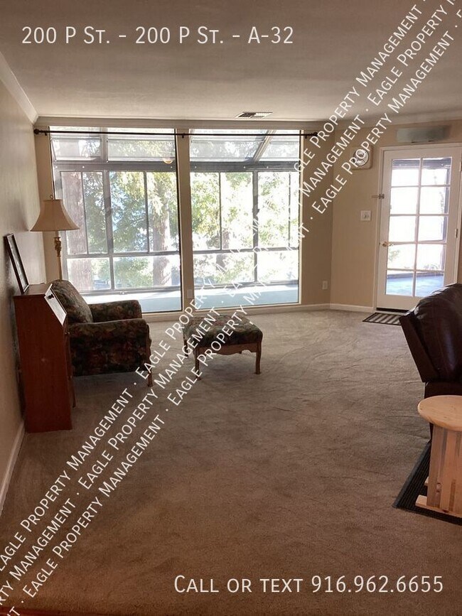 Building Photo - Luxury living in Downtown Sacramento