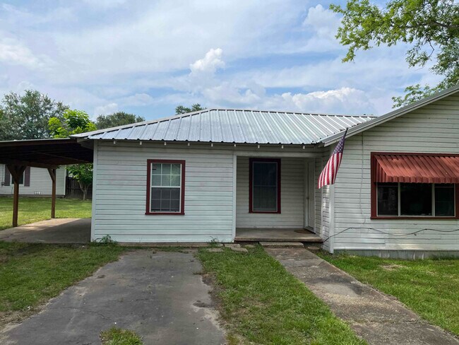 Building Photo - 904 Walker Ave