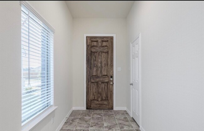 Foto del edificio - 428 Edward Rd