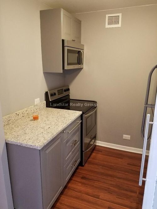 Foto del edificio - 4343 N Clarendon Ave
