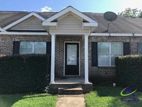 Building Photo - 105 Charter Ct