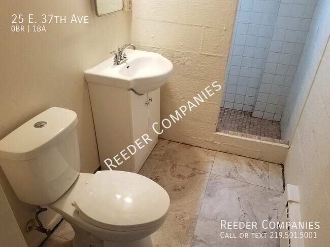 Building Photo - Studio Apartment with ALL Utilities Included