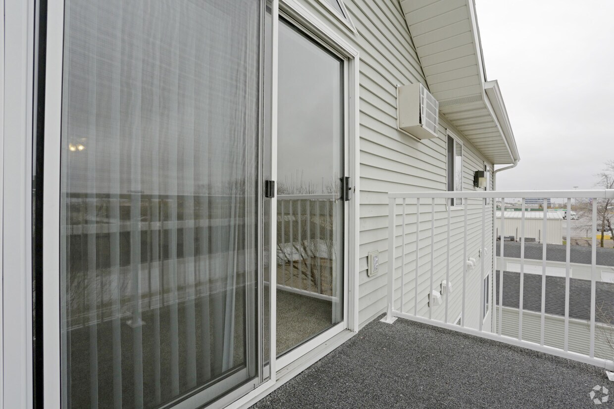 Greenbrier Apartments Fargo, ND