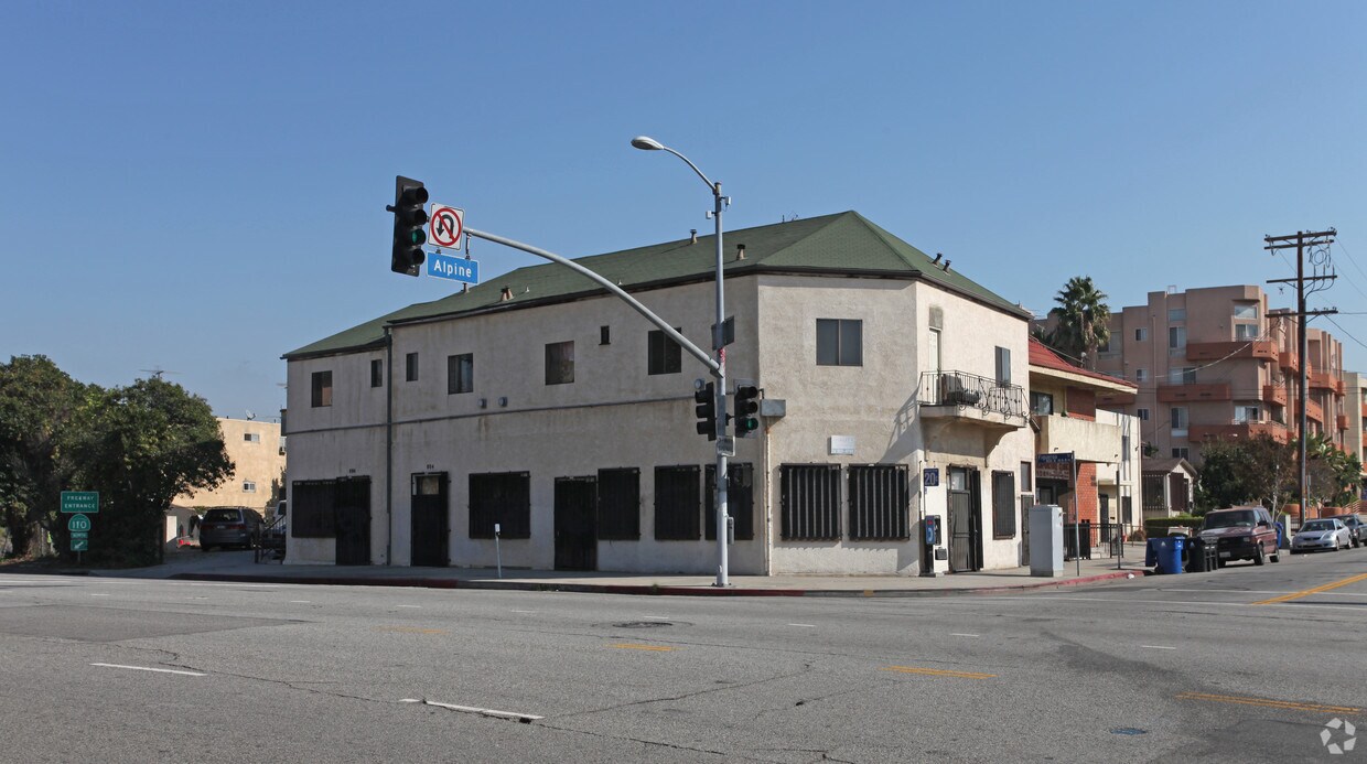 839 Alpine St, Los Angeles, CA 90012 Apartments at 839 Alpine St Los