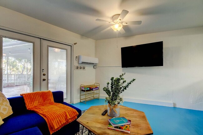 Building Photo - 311 16th Ave