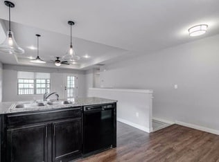 Building Photo - All Brick 4 bedroom 3 Bathroom Patio Home ...
