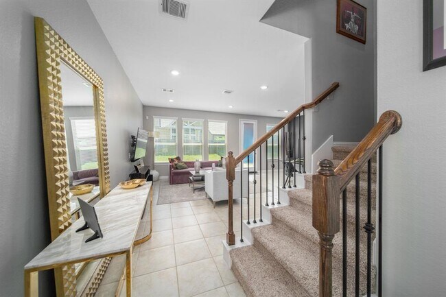 Building Photo - 1826 Ryon Falls Dr