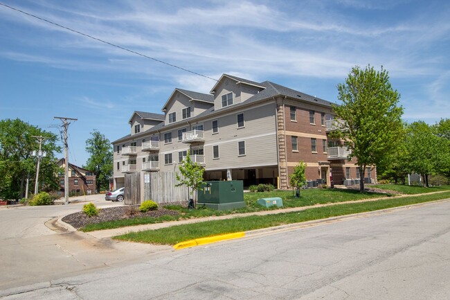 Interior Photo - 121 Beach Avenue