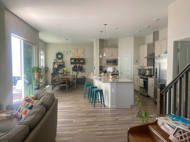 1st Floor Open Layout - 168 Mayflower Park Pl