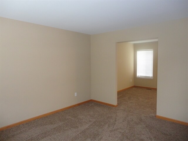 Foto del edificio - 14129 S Manassas Ln