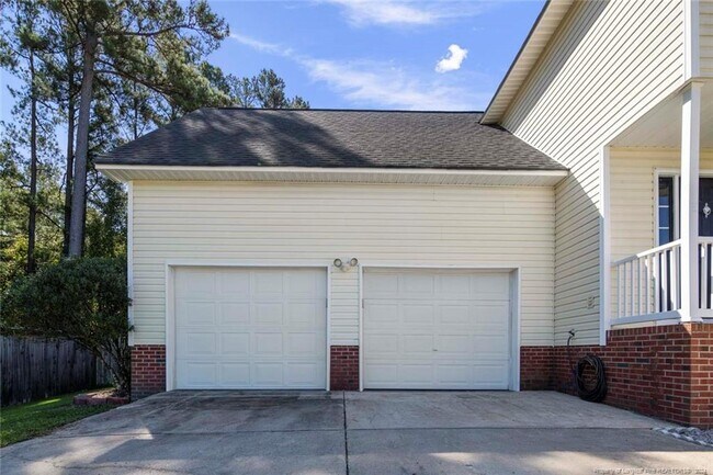Foto del edificio - 107 Woodland Ct