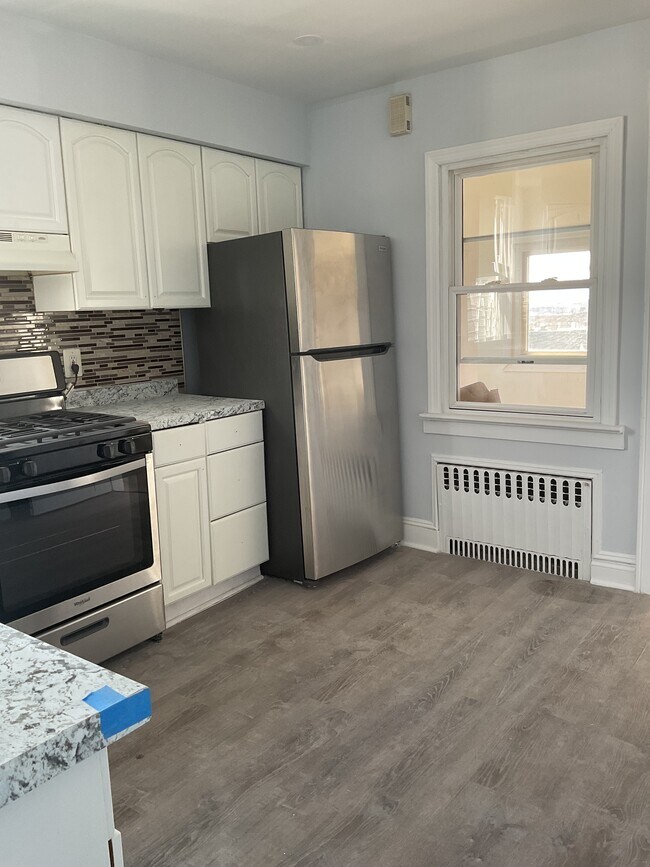 Otro ángulo de la cocina - 118 Convent Pl