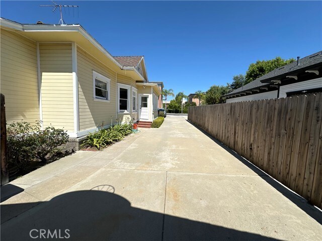 Foto del edificio - 446 N Glassell St