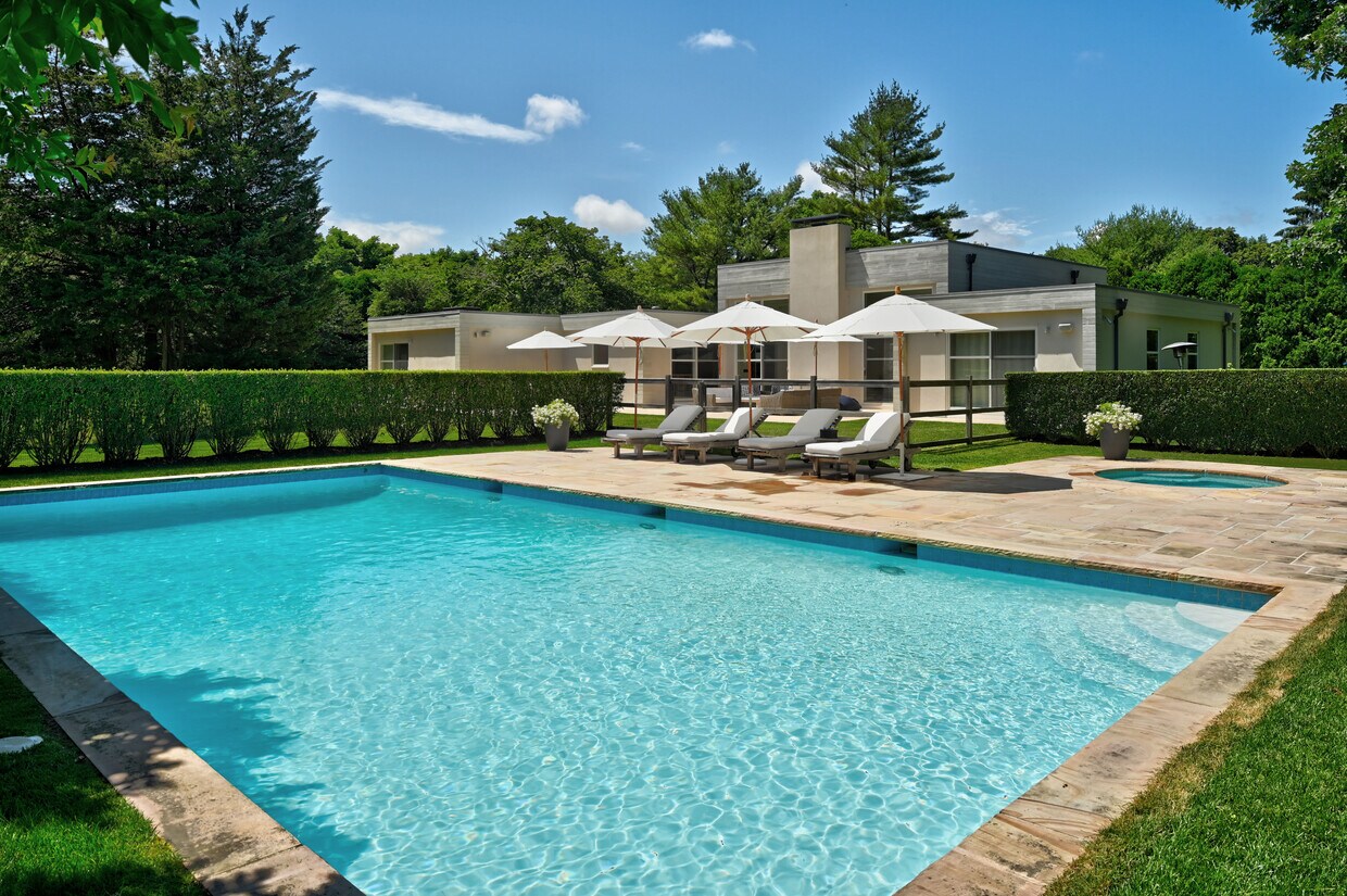 Foto principal - 12 Hedge Row Ln