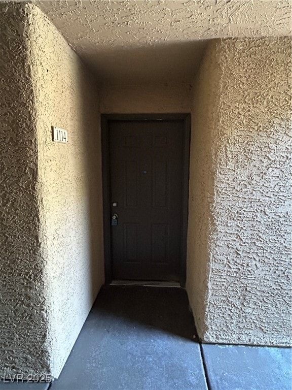 Building Photo - 2200 S Fort Apache Rd