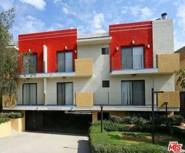 Foto del edificio - 10740 Lawler St