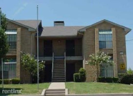 Primary Photo - 1701 E Centerville Rd