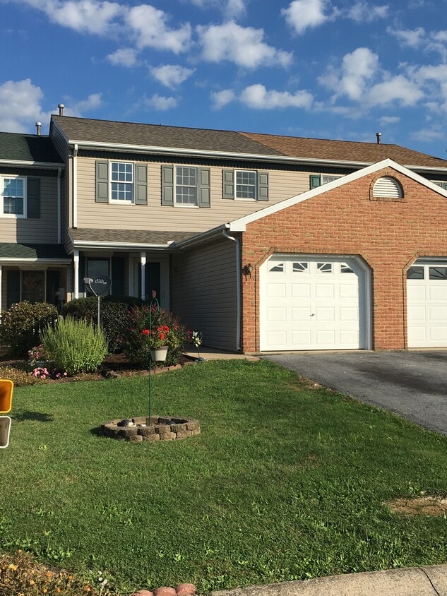 31 Penny, Lebanon, PA 17046 Townhome Rentals in Lebanon PA