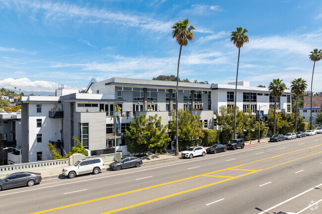 Alt Building - Sunset Silver Lake