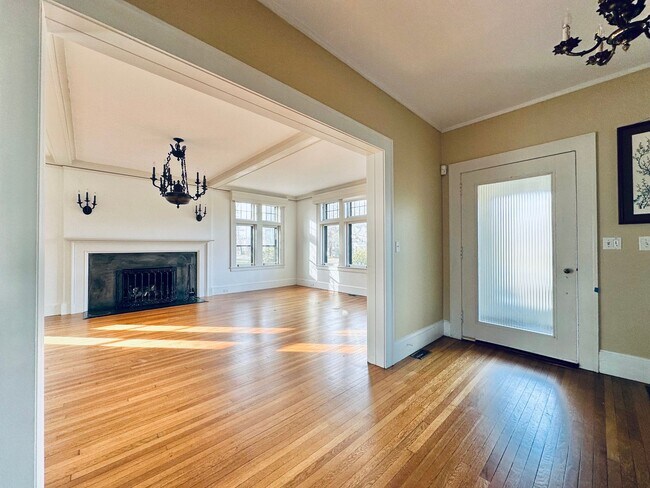 Foto del edificio - 671 Prospect St