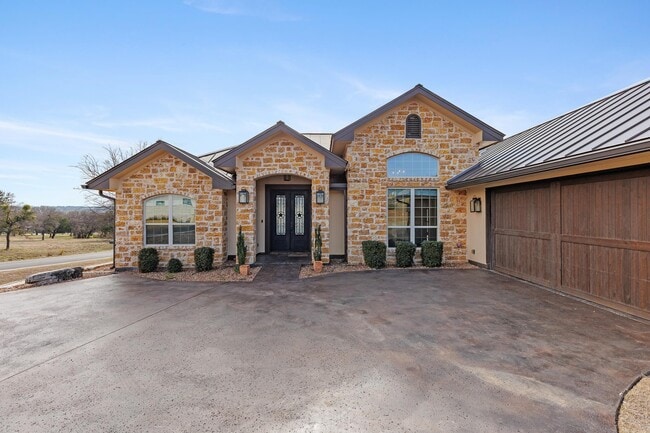 Building Photo - 204 Cat Canyon Rd