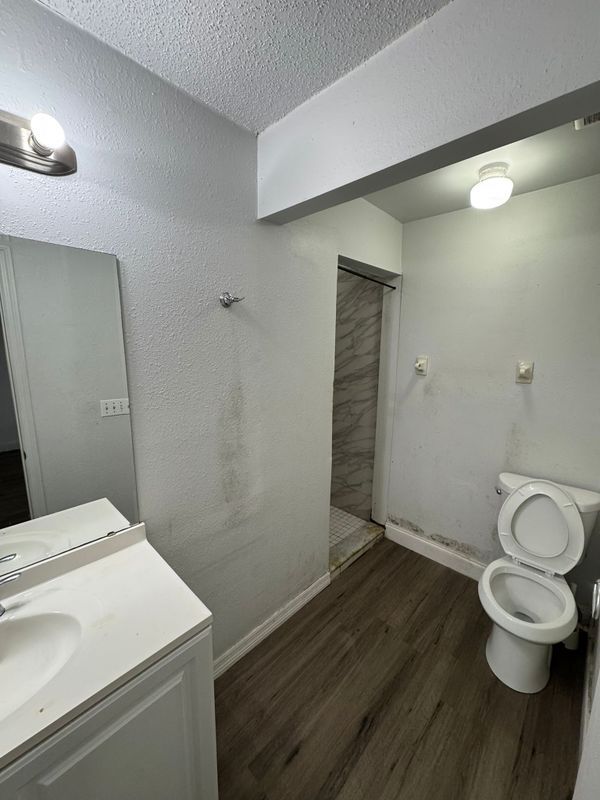 Building Photo - 5907 Turnbull Dr