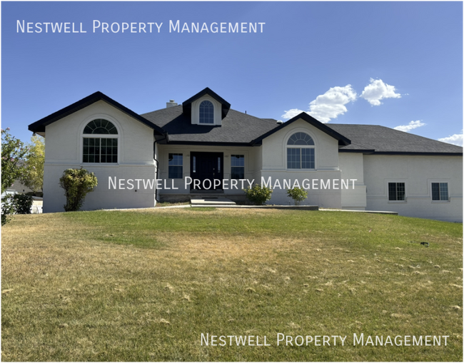 Foto del edificio - 353 Redberry Rd