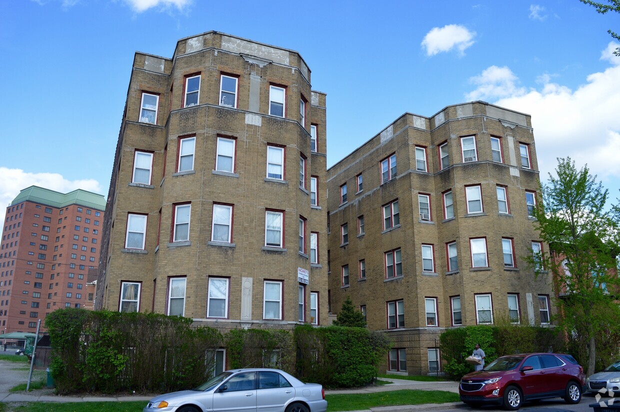 Primary Photo - Venice Apartments