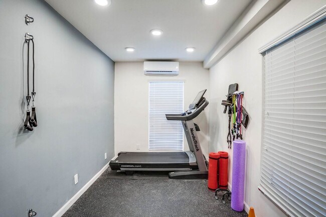 Foto del interior - 822 N. Inglewood Ave