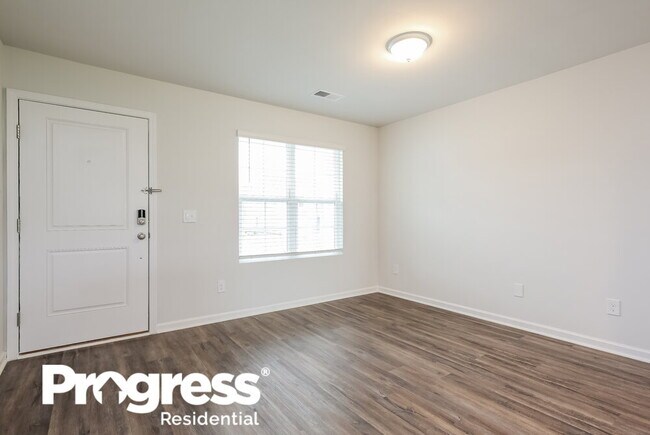 Building Photo - 457 Pollyanna Dr