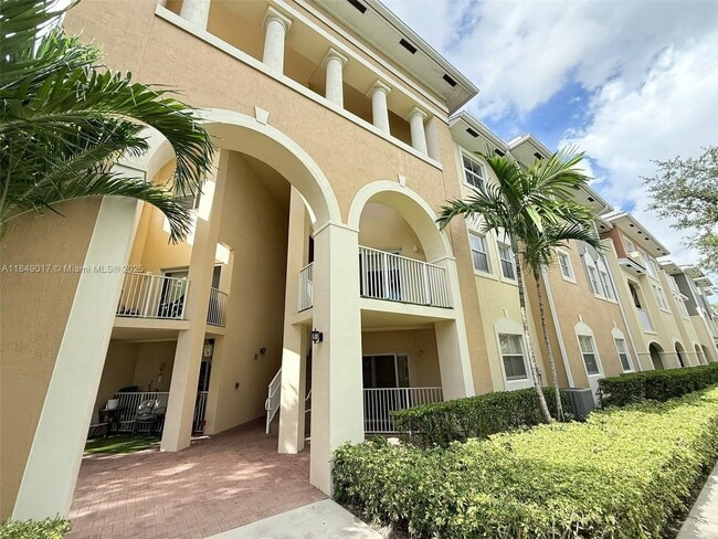 Foto del edificio - 10870 NW 88th Terrace