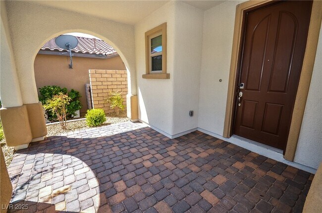 Foto del edificio - 685 Catalina Aisle St